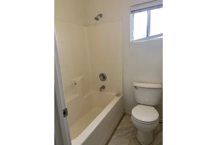 $2200 : Casa De Renta image 9