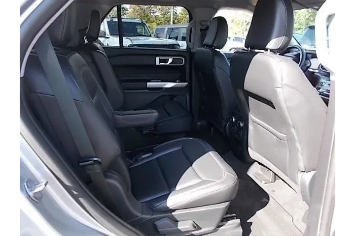 $32996 : Ford Explorer 2022 AWD XLT 4 image 5