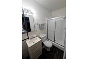 $1200 : Cuarto grande/Baño privado 1.5 thumbnail
