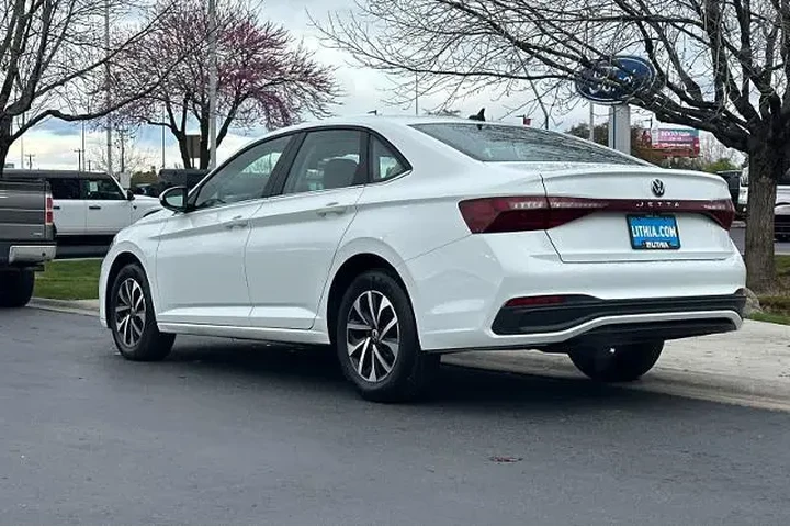 $19995 : Volkswagen Jetta 2025 S 4dr image 6