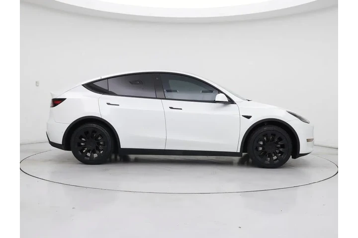$29998 : Tesla Model Y 2022 AWD Long image 7