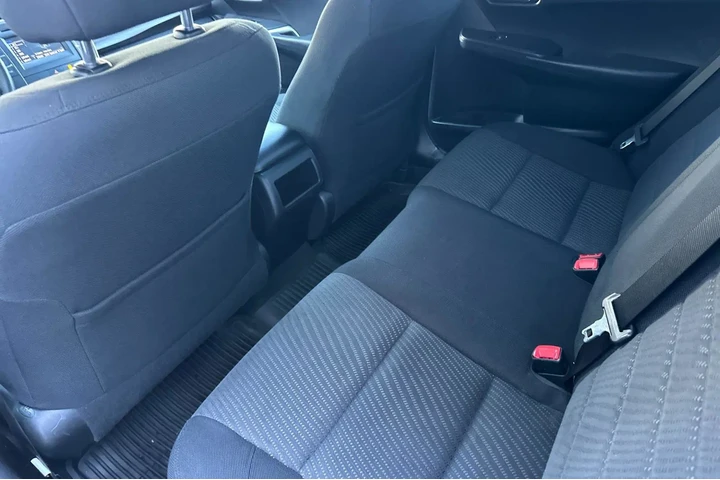 $15500 : Toyota Camry 2016 LE 4dr Sed image 8