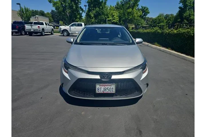 $19995 : Toyota Corolla 2021 LE 4dr S image 2