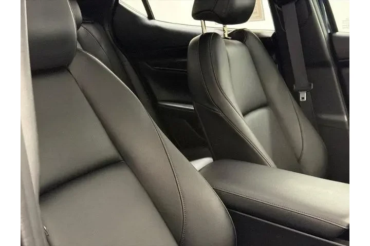 $22000 : Mazda Mazda3 Hatchback 2023 image 8