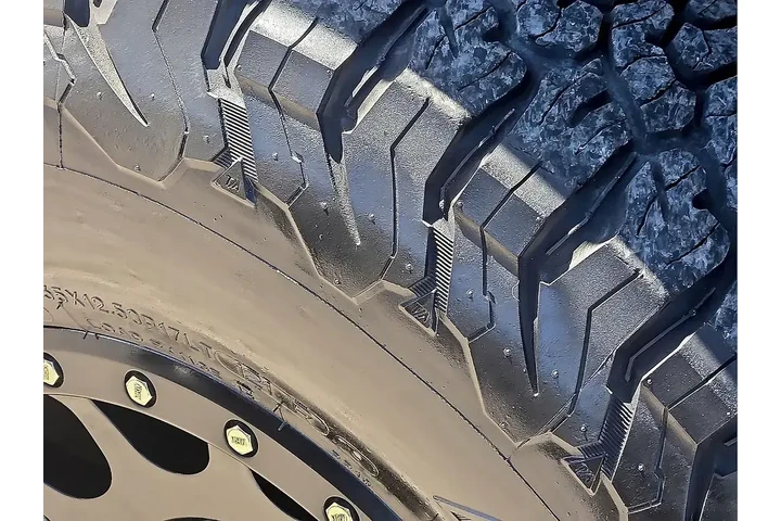 $29995 : Toyota Tundra 2018 4x4 SR5 4 image 10