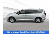 $25284 : Chrysler Pacifica 2023 Touri thumbnail