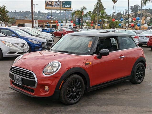 $15997 : 2017 MINI Cooper Hardtop 2 Do image 4