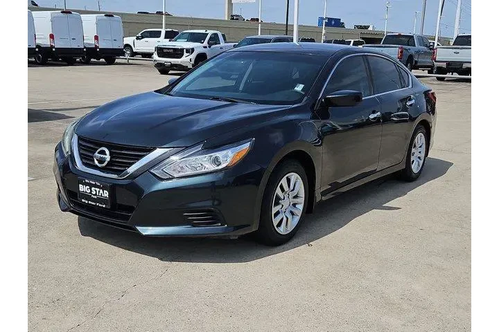 $8149 : Nissan Altima 2016 2.5 S 4dr image 7