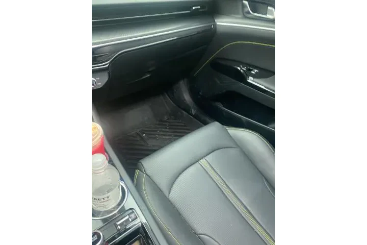 $33997 : Kia K5 2026 GT 4dr Sedan image 4