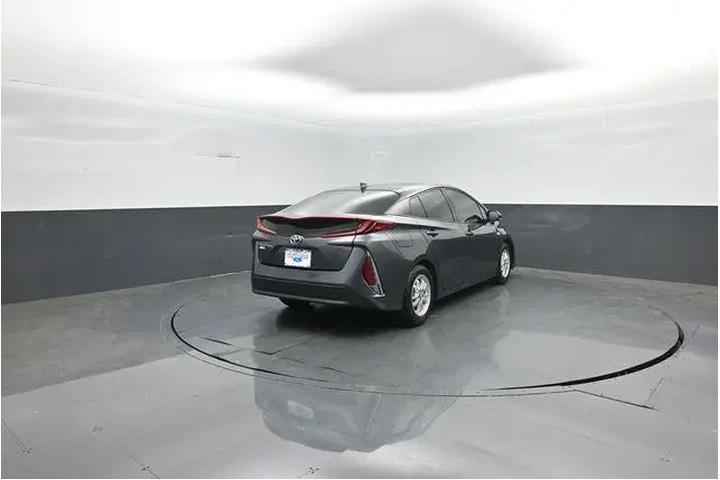 $16958 : Toyota Prius Prime 2018 Plus image 7