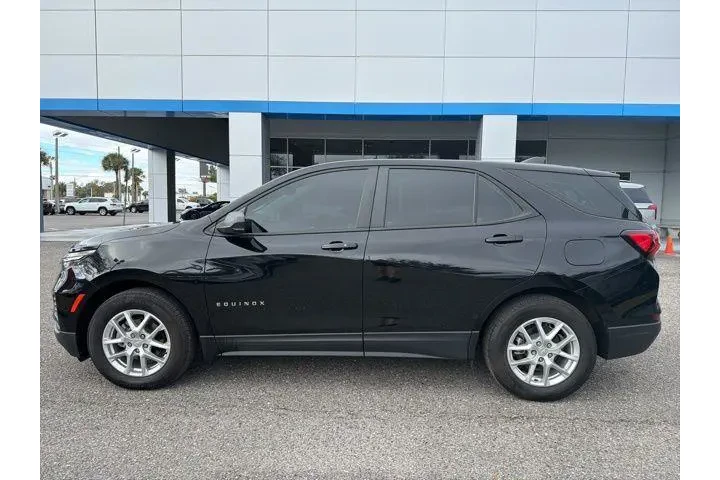 $23899 : Chevrolet Equinox 2024 LS 4d image 5