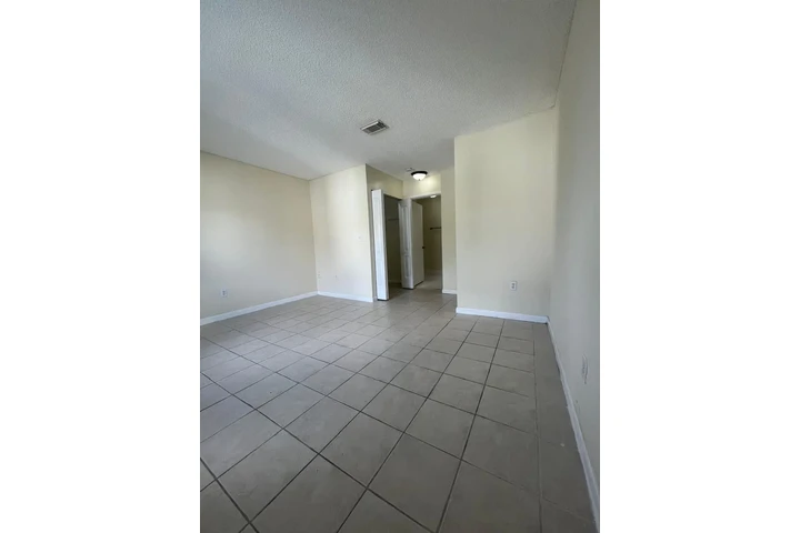 $2400 : Apartamento para la renta image 9