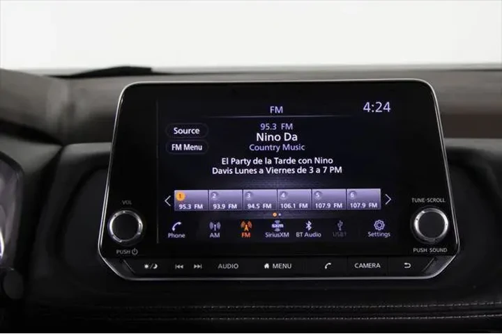 $17733 : Nissan Rogue 2023 SV 4dr Cro image 7