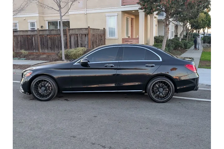 $20988 : 2021 C 300 Sedan image 9