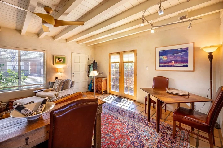 $2300 : 2-Bedroom Home for Rent image 5