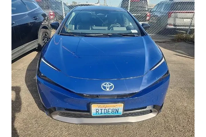 $27991 : Toyota Prius 2023 Limited 4d image 2