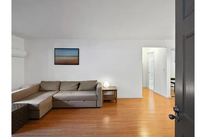 $2395 : apartment for rent image 3