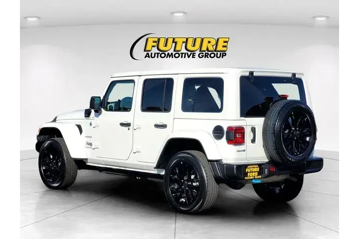 $32500 : Jeep Wrangler 2024 4x4 Sahar image 6