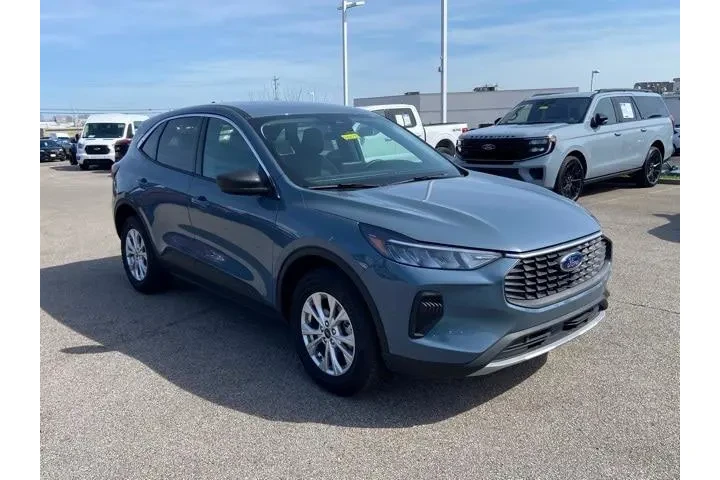 $25039 : Ford Escape 2023 AWD Active image 2