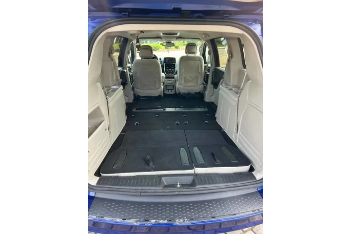 $4500 : 2019 Grand Caravan SE image 8
