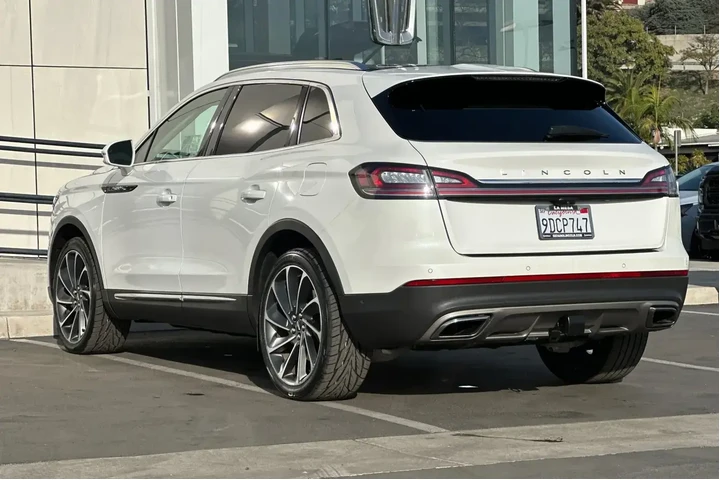 $38900 : Lincoln Nautilus 2022 AWD Re image 5