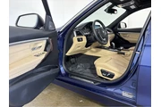 $17899 : 2018 3 Series 330i xDrive thumbnail