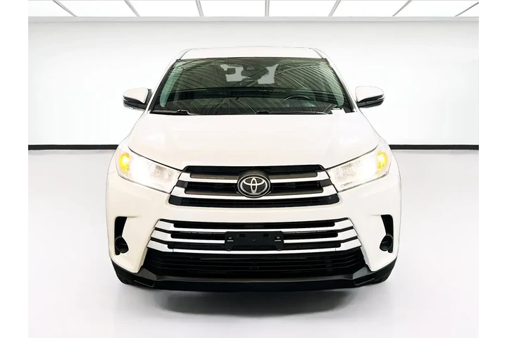 $19875 : Toyota Highlander 2017 LE 4d image 1