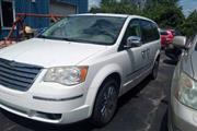 2010 Town and Country Limited thumbnail