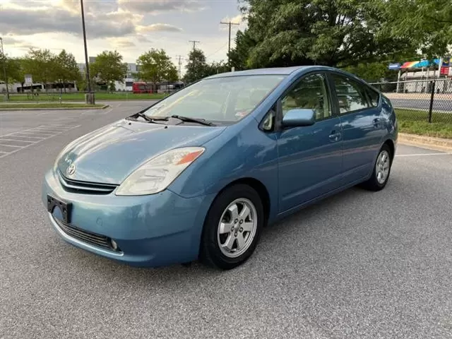 $5900 : 2005 Prius image 3