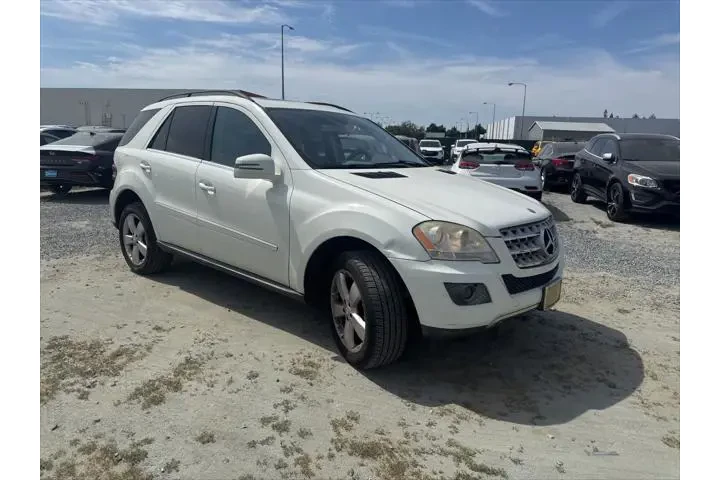 $7999 : Mercedes-Benz M-Class 2011 M image 3