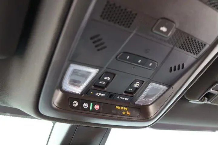 $39850 : Cadillac XT5 2024 Premium Lu image 2