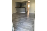 $1300 : Sunshine Apts 1420 Pumalo St thumbnail