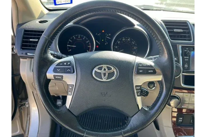$13999 : Toyota Highlander 2013 Limit image 8