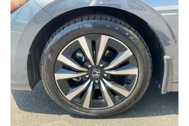 Honda Civic 2024 EX-L 4dr Ha image 9