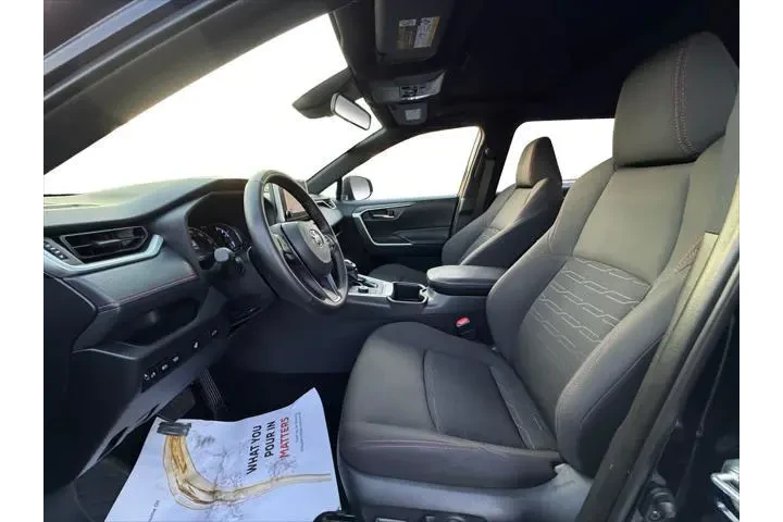 $39532 : Toyota RAV4 Plug-in Hybrid 2 image 10