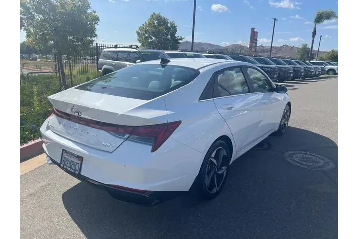 $20820 : Hyundai ELANTRA Hybrid 2023 image 8