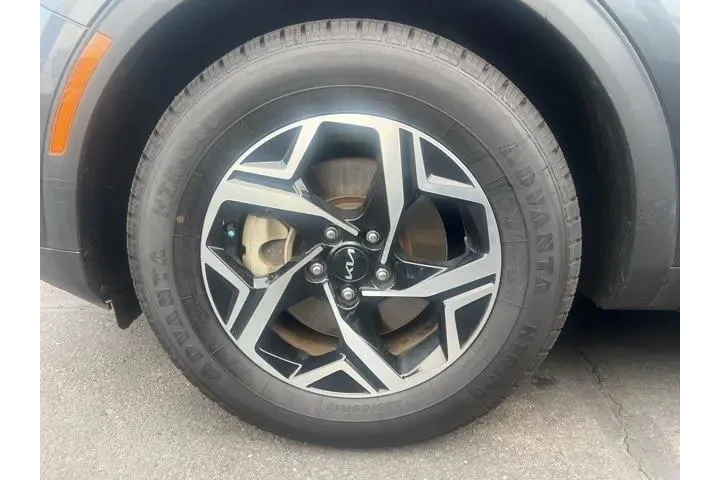 $23988 : Kia Sportage 2023 LX 4dr SUV image 4