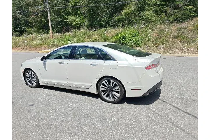 $18990 : Lincoln MKZ Hybrid 2018 Rese image 4