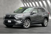 $24500 : Toyota RAV4 2019 AWD XLE Pre thumbnail