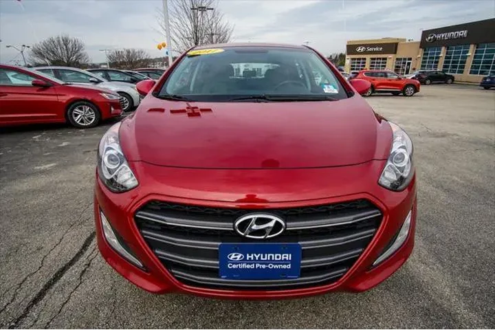 $9200 : Hyundai ELANTRA GT 2017 4dr image 8