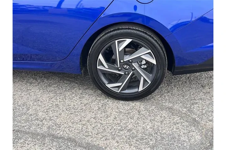 $24610 : Hyundai ELANTRA 2025 SEL Spo image 5