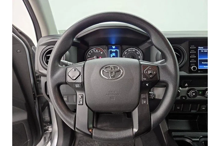 $29998 : Toyota Tacoma 2023 4x4 SR 4d image 10