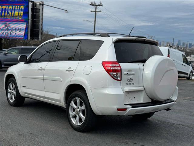 $11995 : 2011 RAV4 Limited image 8