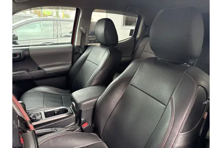 $22797 : Toyota Tacoma 2019 4x2 SR5 4 image 10