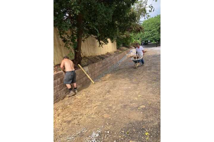 Aguilera Landscaping  Masonry image 10