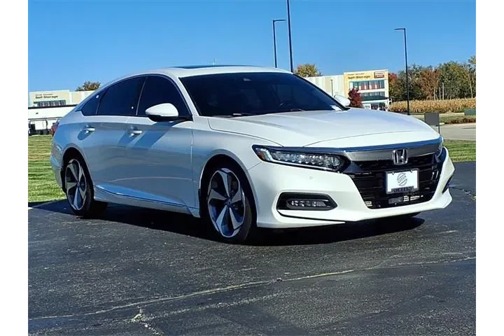 $25400 : Honda Accord 2020 Touring 4d image 1