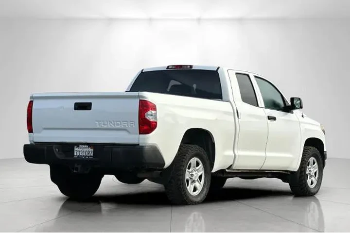 $29995 : Toyota Tundra 2019 4x2 SR 4d image 3