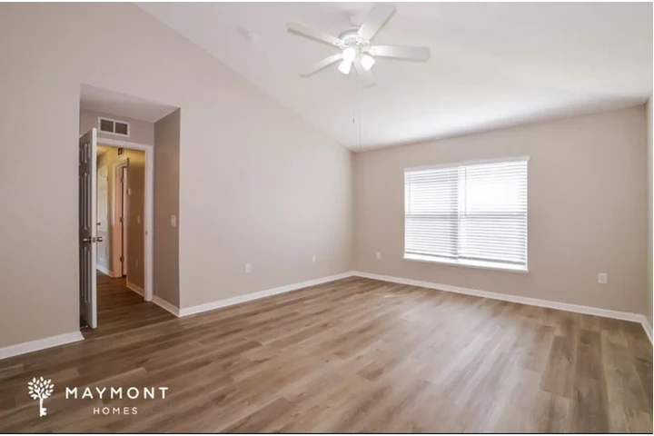 $1085 : Experience the Ultimate Retrea image 5