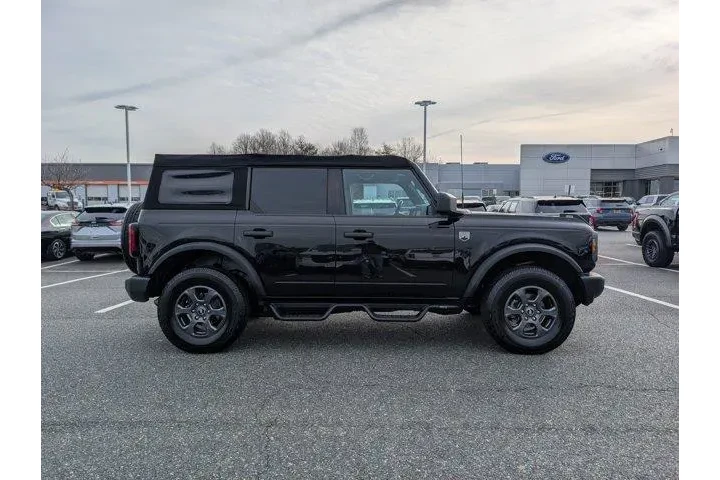 $33499 : Ford Bronco 2022 4x4 Big Ben image 2