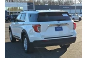 $28749 : Ford Explorer 2022 AWD XLT 4 thumbnail